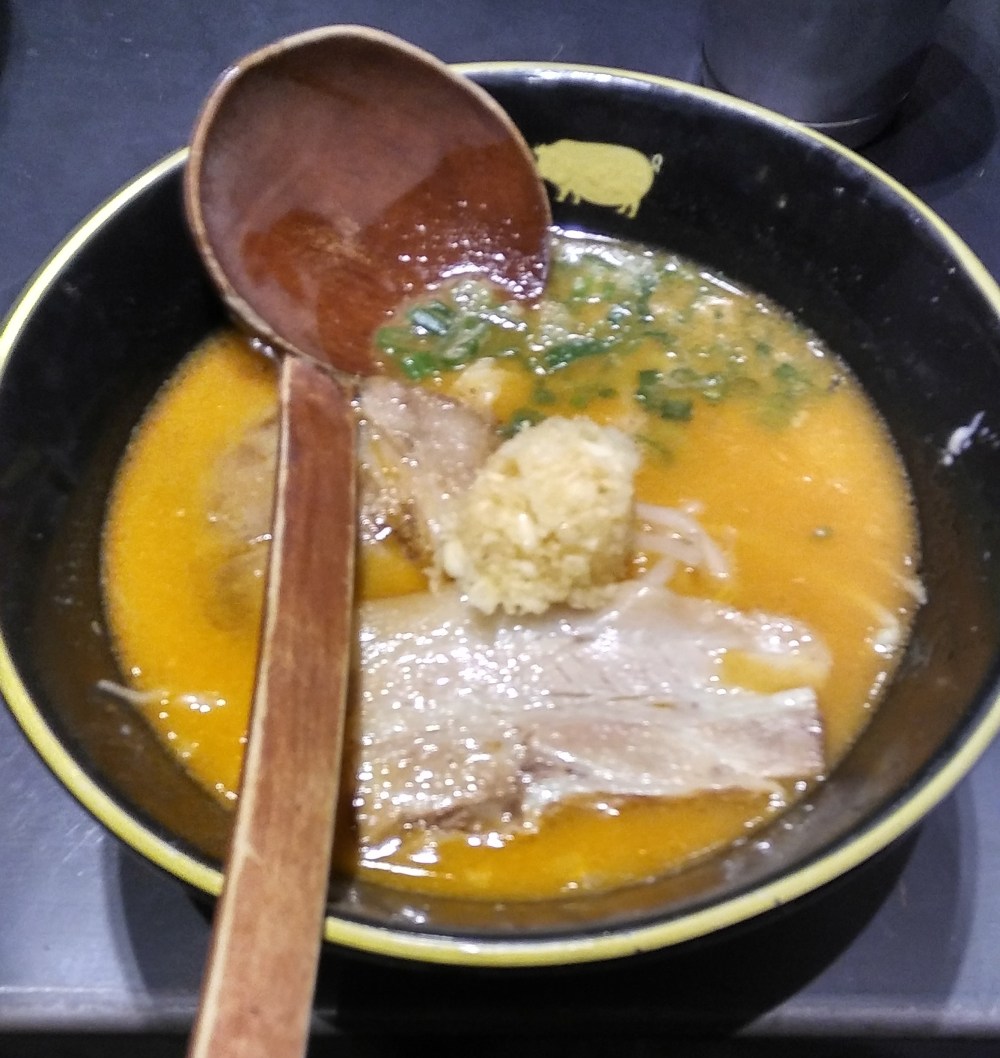 Spicy garlic pork ramen